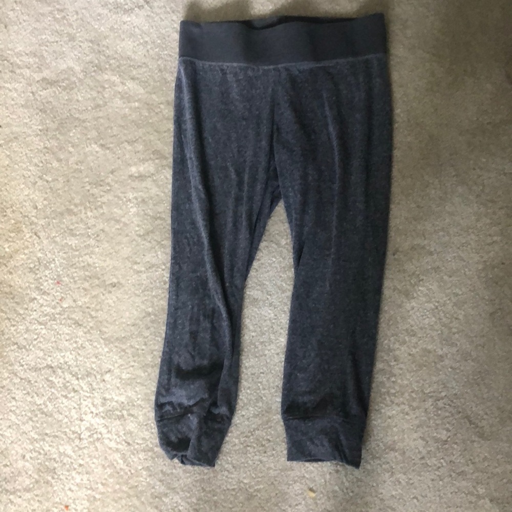 Grey mid calf yoga pants